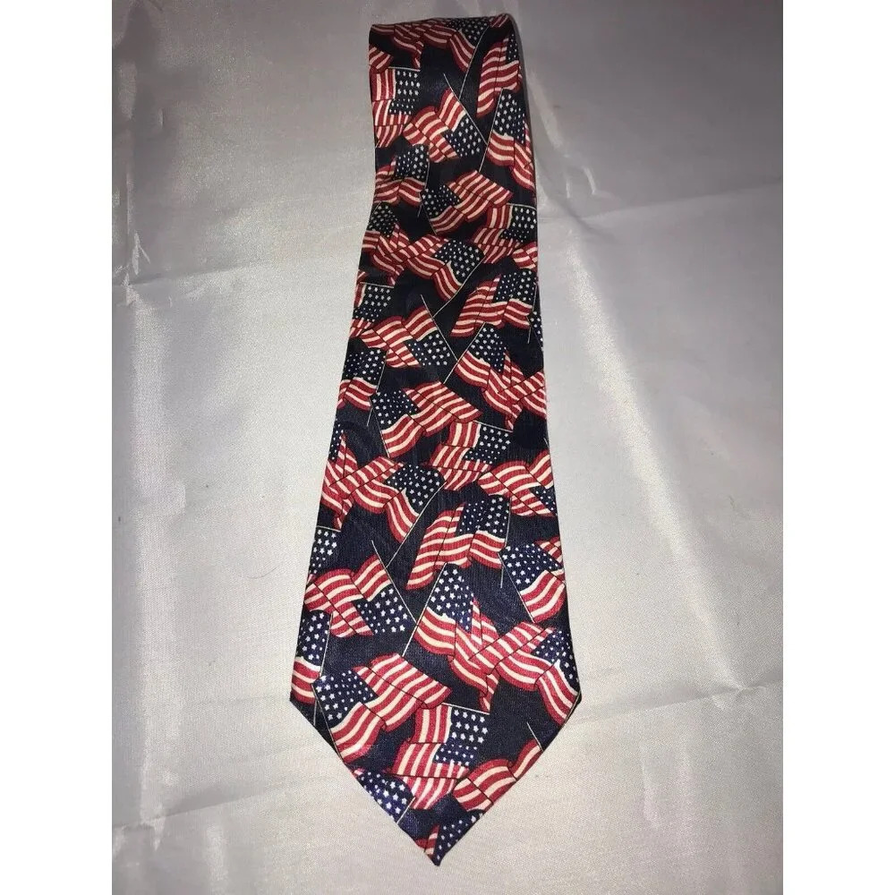 Roberto Cellini American Flag July 4th Patriotic Old Glory Classic Mens Neck Tie